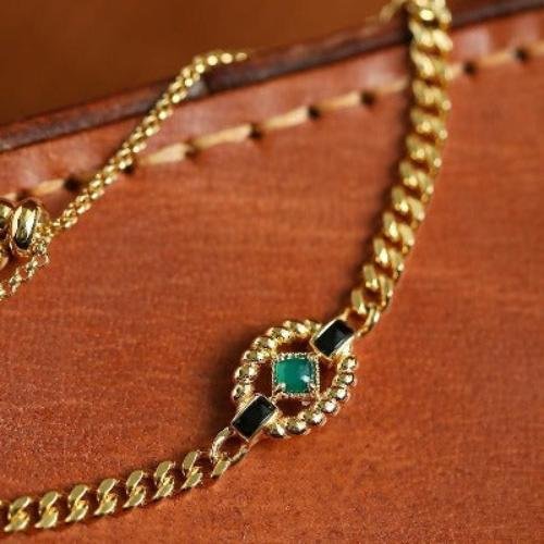 Luxurious Chain Bracelet with Green Onyx - Image 5
