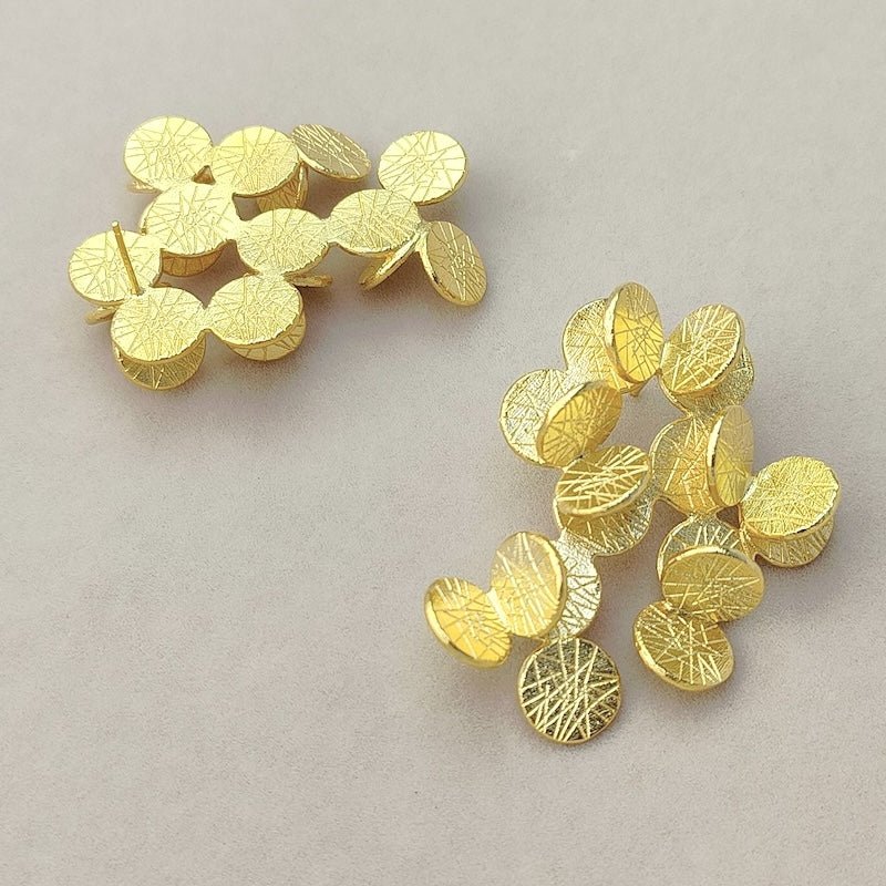 Elegant Flower Bouquet Earrings - Image 3