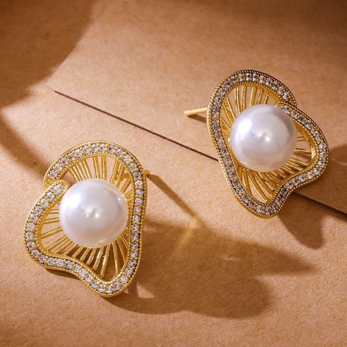 Lotus Design Sparkling Pearl Earrings n Rings - Image 4