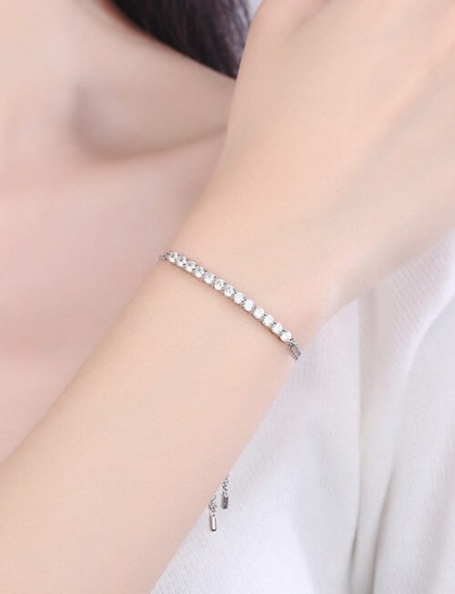 Chic Moissanite Stone Smile Bracelet