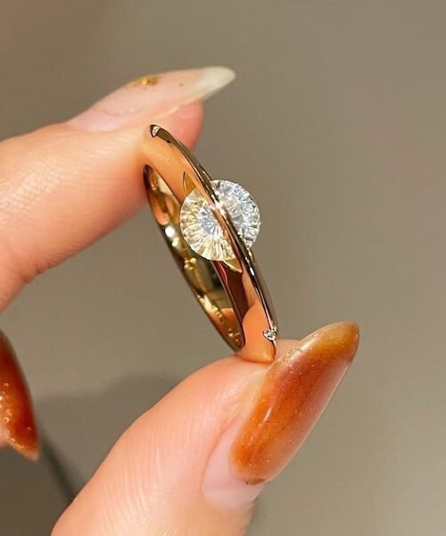 Unique Design Twinkled Star Rings