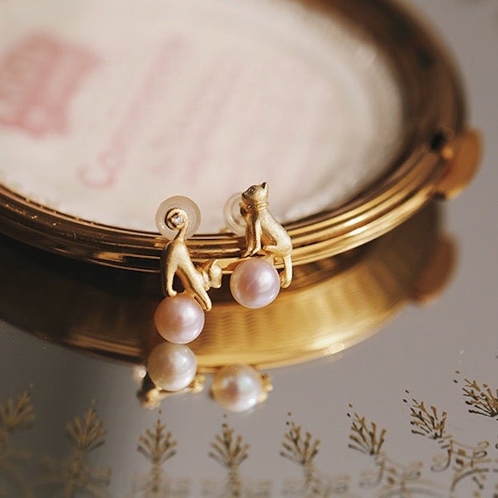 Cute Asymmetrical Cat Earrings n Necklace - Image 3