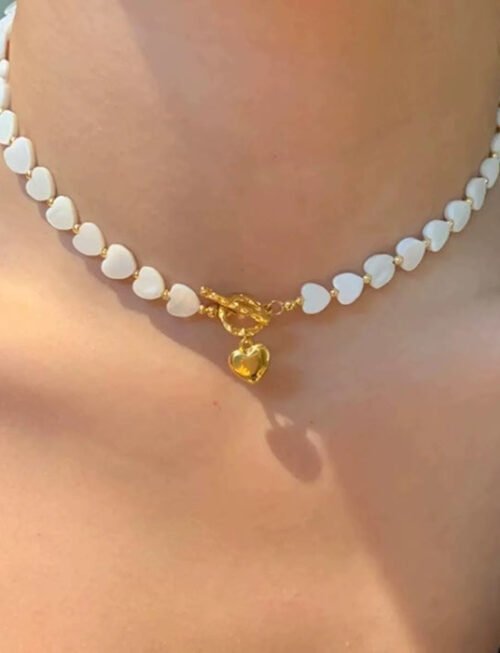 Mother of Pearl Heart Beads Necklace with OT Buckle
